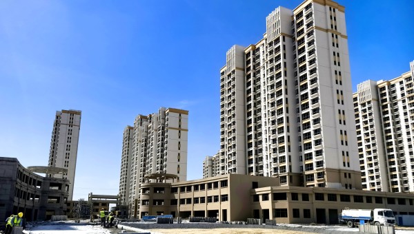 为推动党建工作深度融入中心任务，充分激发全员干事创业活力，全力推进项目复工复产，近日，兰州新区职投公司党支部、甘肃建投新区公司第一党支部、西部市政建设集团三公司党支部联合开展了“党建引领强引擎百日攻坚